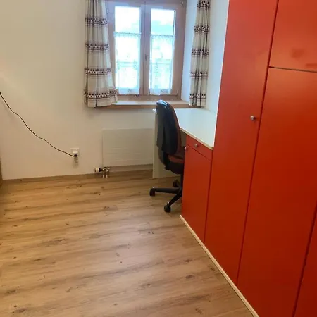 Fasser In Muestair- Zentrale Lage *