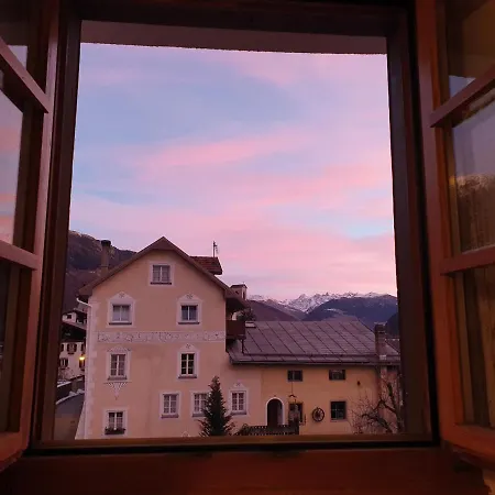 Fasser In Muestair- Zentrale Lage Mustair