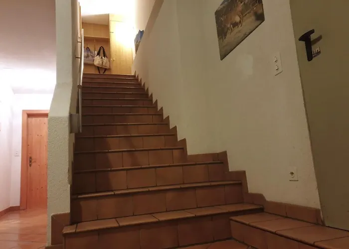 Fasser In Muestair- Zentrale Lage Müstair