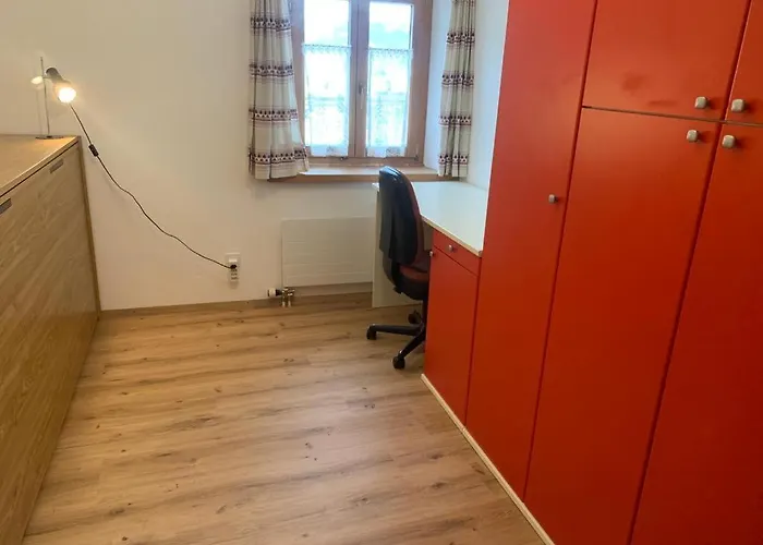 Fasser In Muestair- Zentrale Lage *